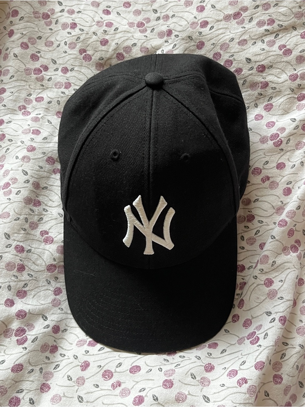 black new york yankees baseball cap